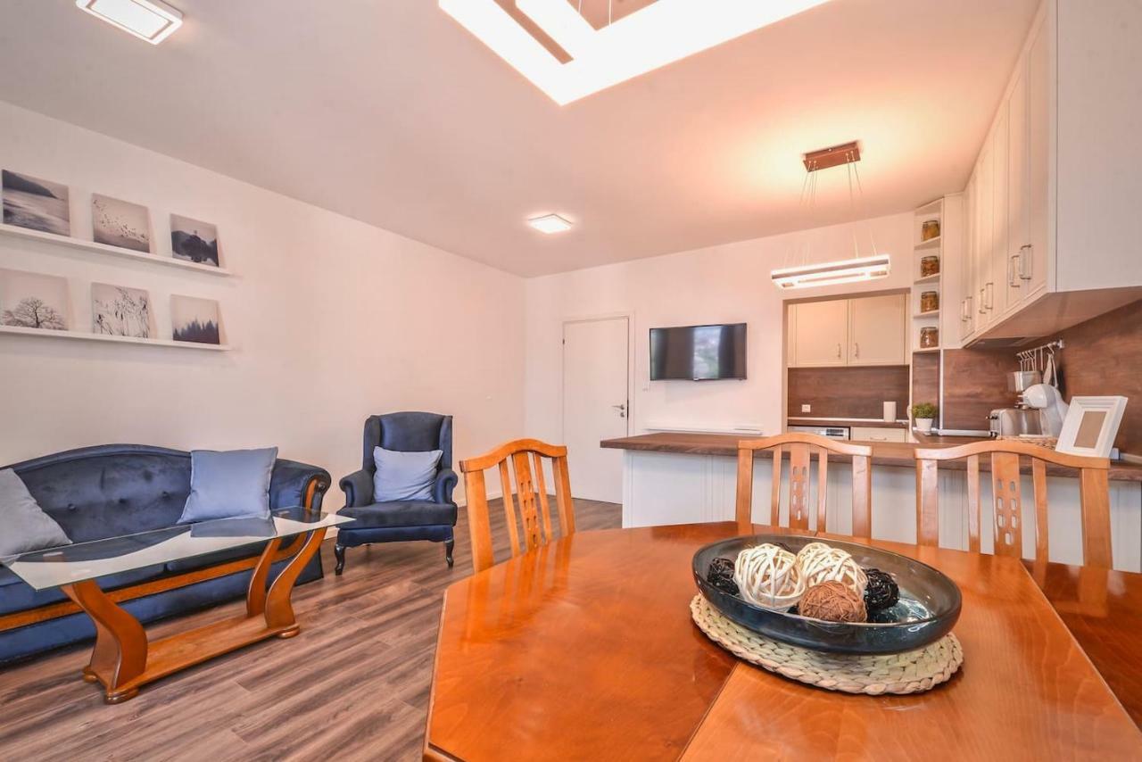 South Park, Vitosha View, 2-Bdr, 2-Bthr Apartment By Flat Mаnager Софія Екстер'єр фото
